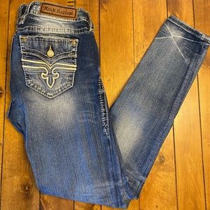 Women’s Rock Revivals Skinny Jeans